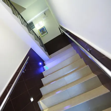 Hostal Las Flores Ramblas-3